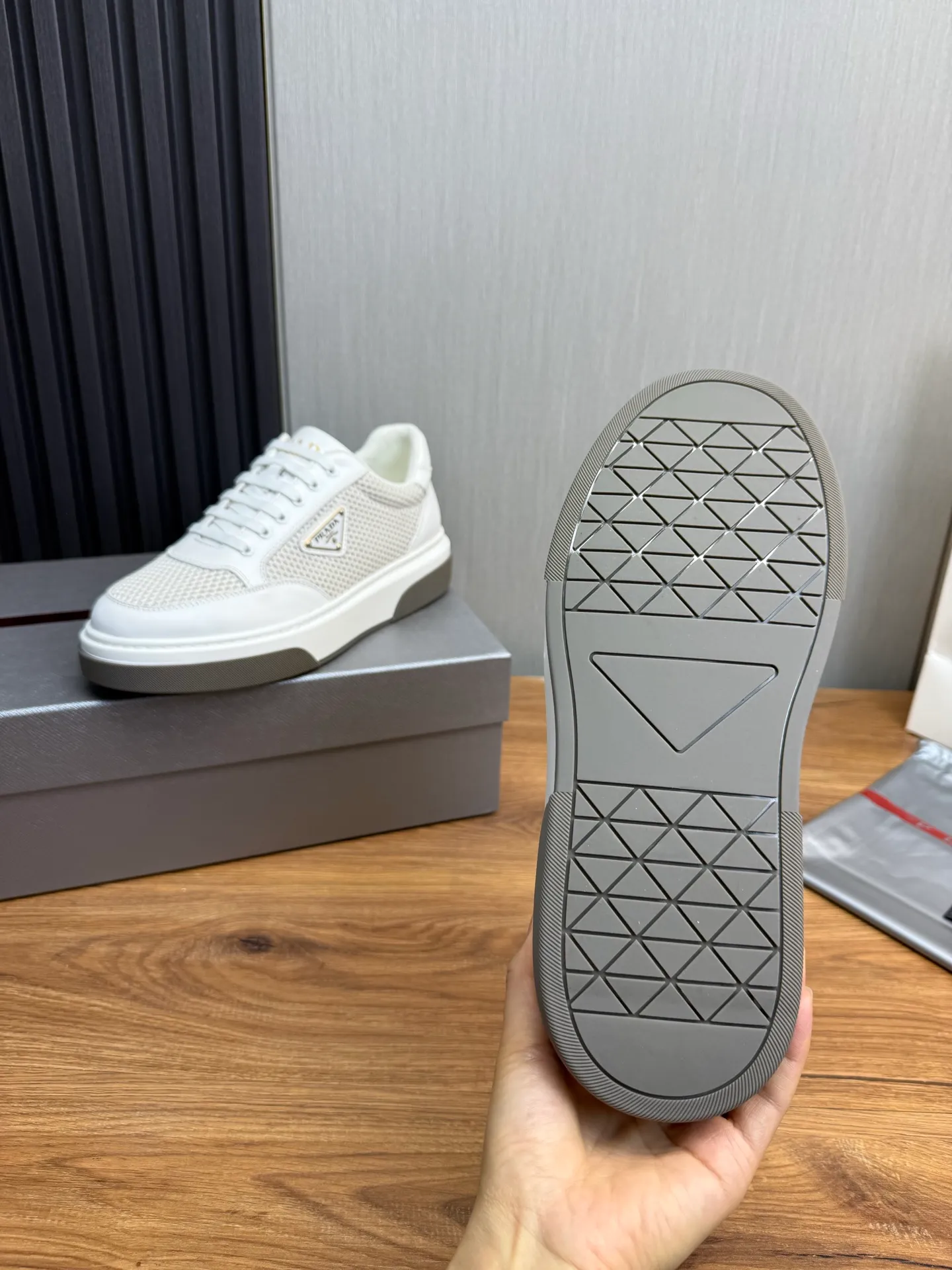 Men's shoes 💰580💰 [PRADA] Men's shoes are popular in the counter, official website is synchronized, 1 high-quality shipment ✔️Imported cowhide fabric + cowhide lining, 1🆚1 replica, original sole, 38-45 (45 customized, non-refundable)